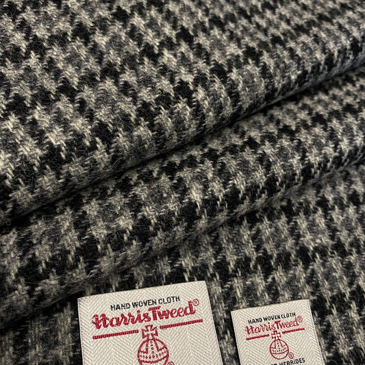 Light Grey / Dark Grey & Black Houndstooth Harris Tweed