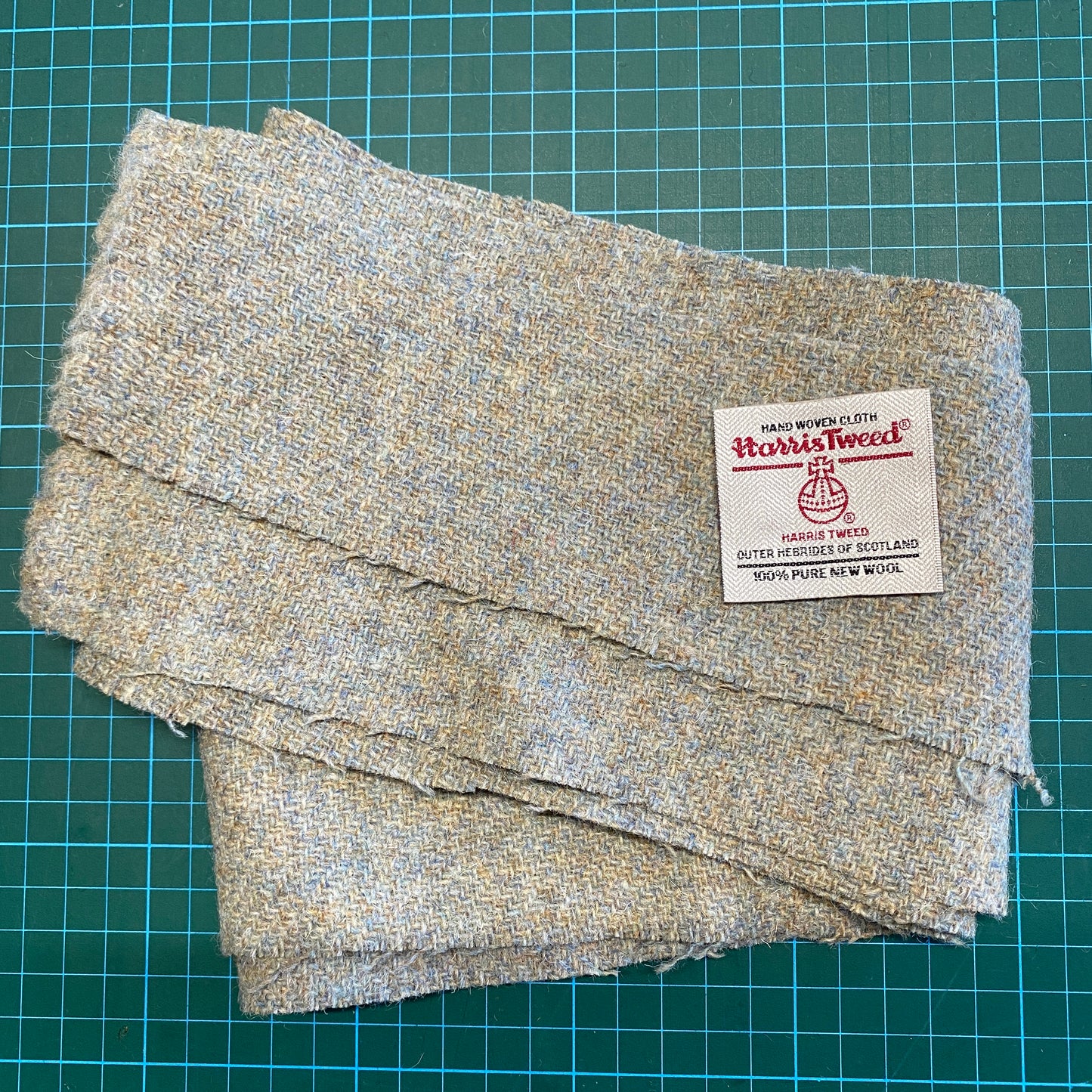 Sage Harris Tweed - Offcut 525 / 150x11/6cm (Tapered)