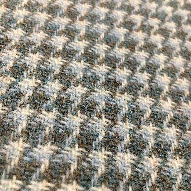 Beige & Mint Green Houndstooth Harris Tweed