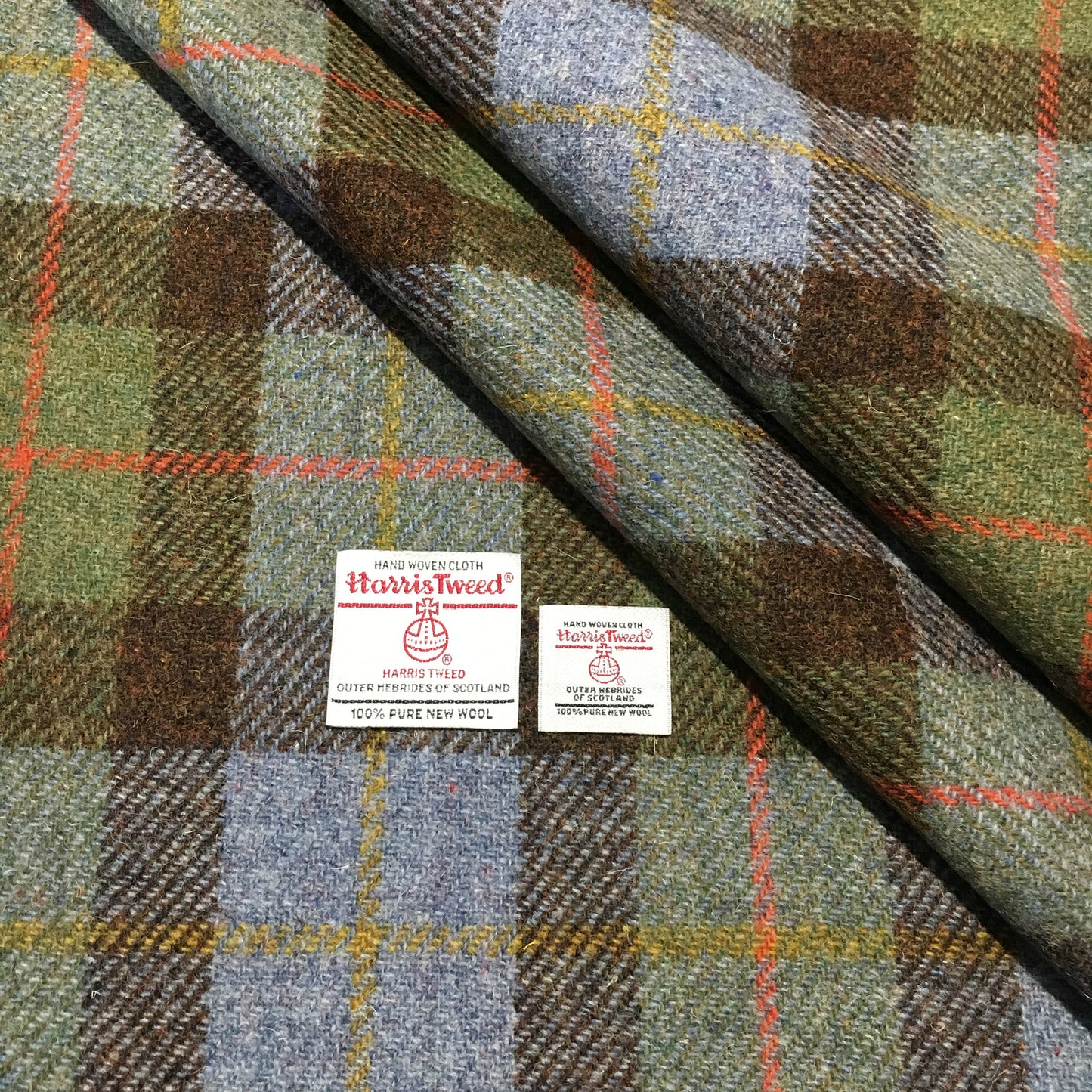 Hunting MacLeod Tartan / Blue & Green Tartan Check Harris Tweed