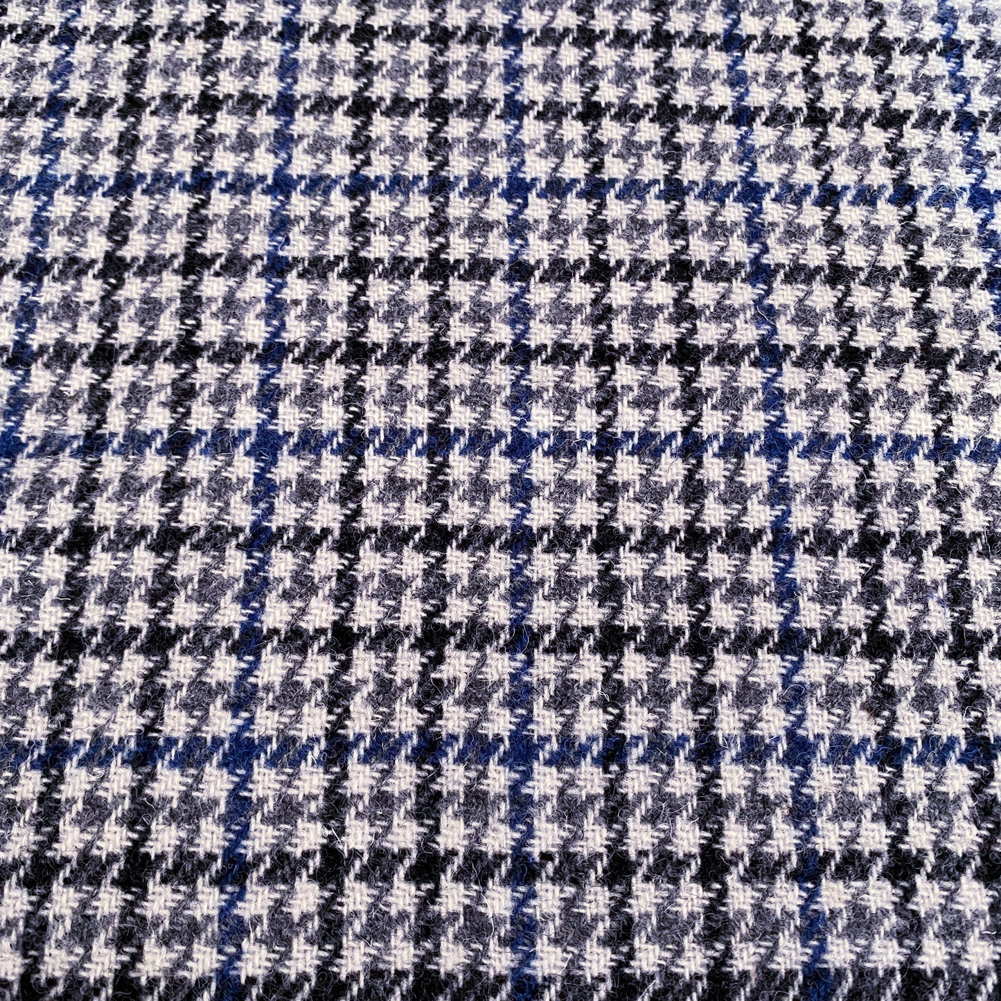 Grey, Blue & White Houndstooth Harris Tweed