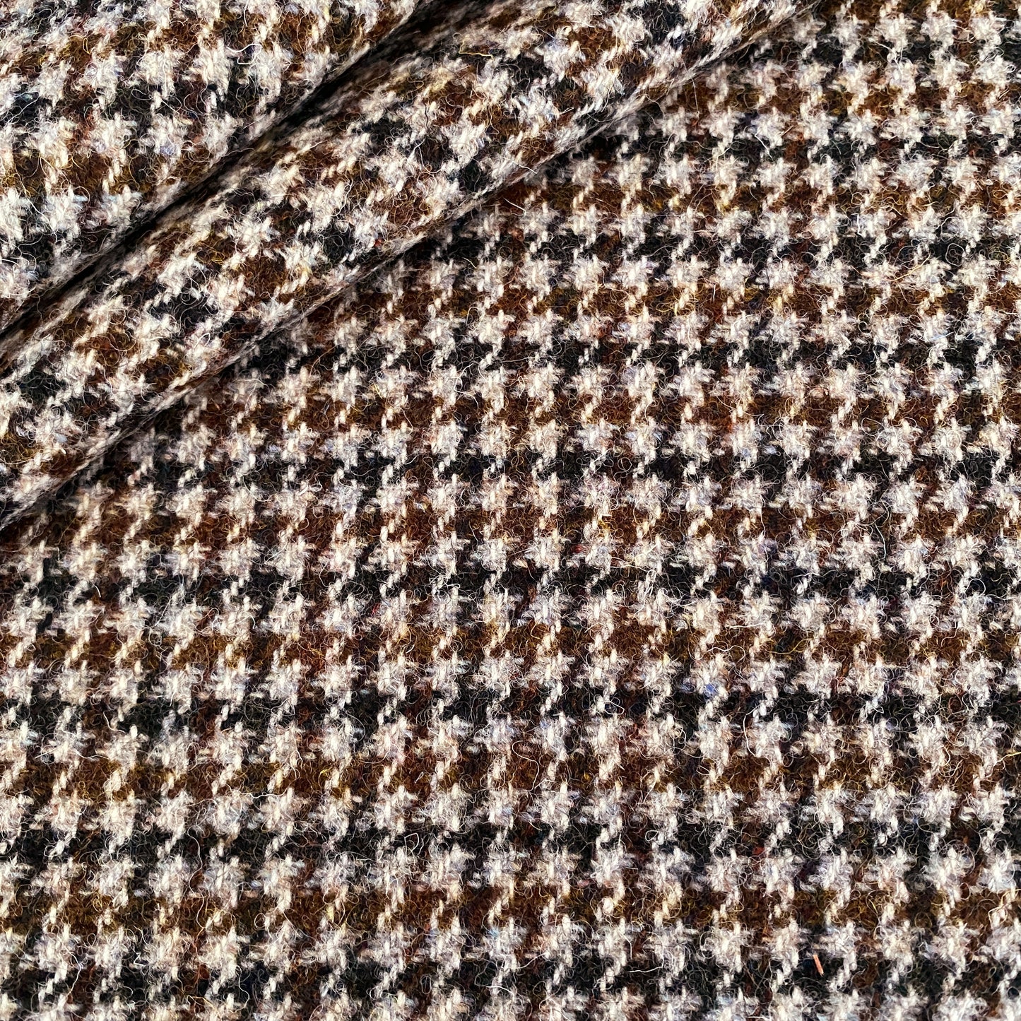 Brown & White Houndstooth Harris Tweed