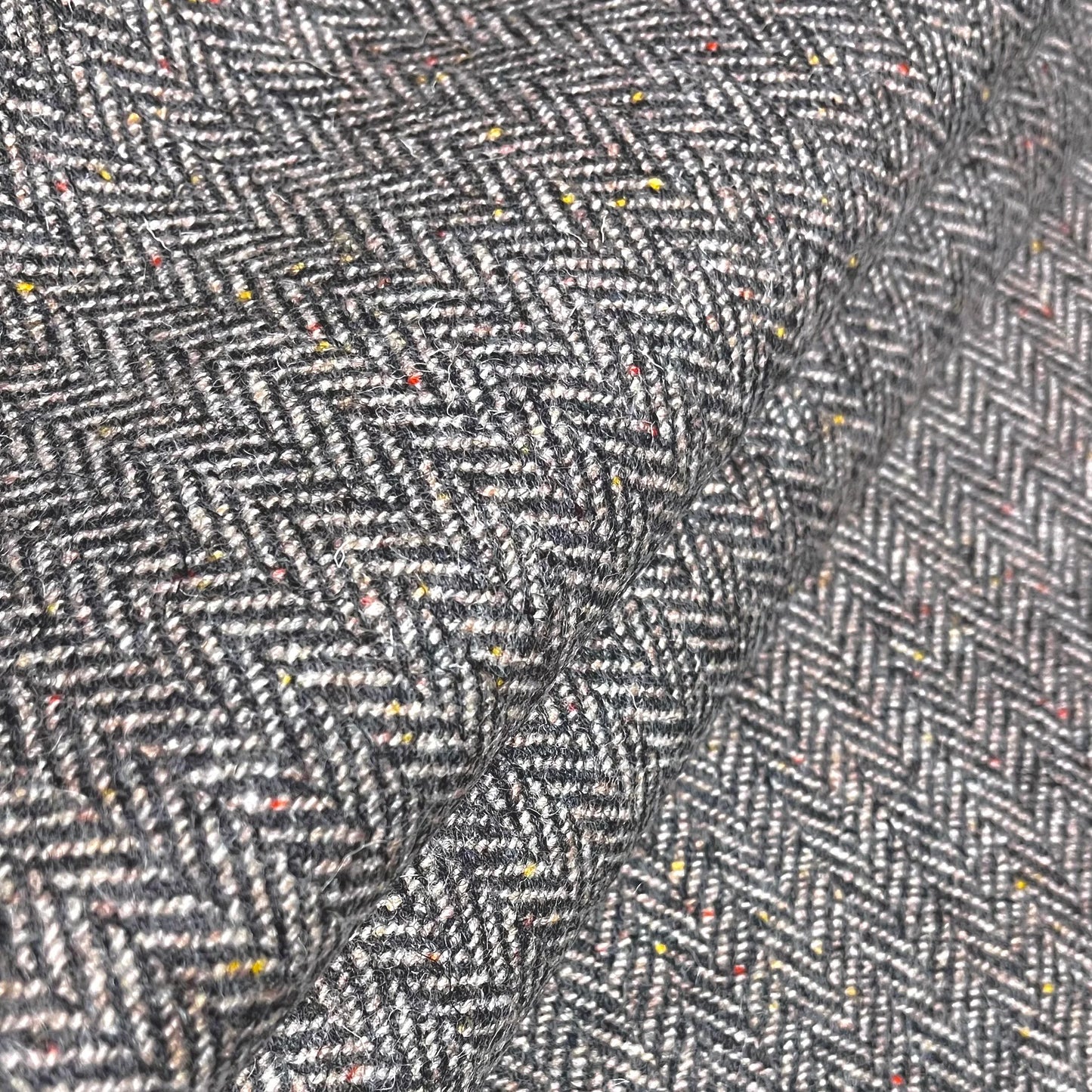 Speckled Grey & Oatmeal Herringbone Harris Tweed